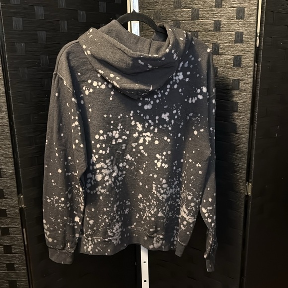 Gray Hoodie with Yellow Smiley Face Size Medium - Picture 3 of 4